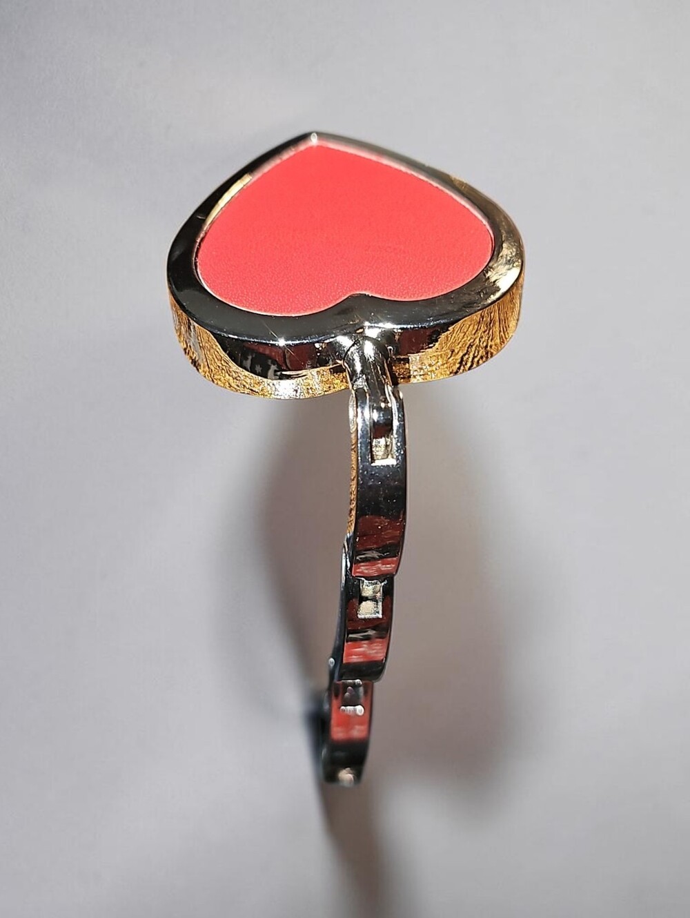 Sassified Boutique Nwt Gold-Tone Heart Accent Women's Travel Purse Hangers